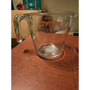 Pyrex Vintage Clear Glass Measuring Cup 500ml Metric Red Lettering with Handle
